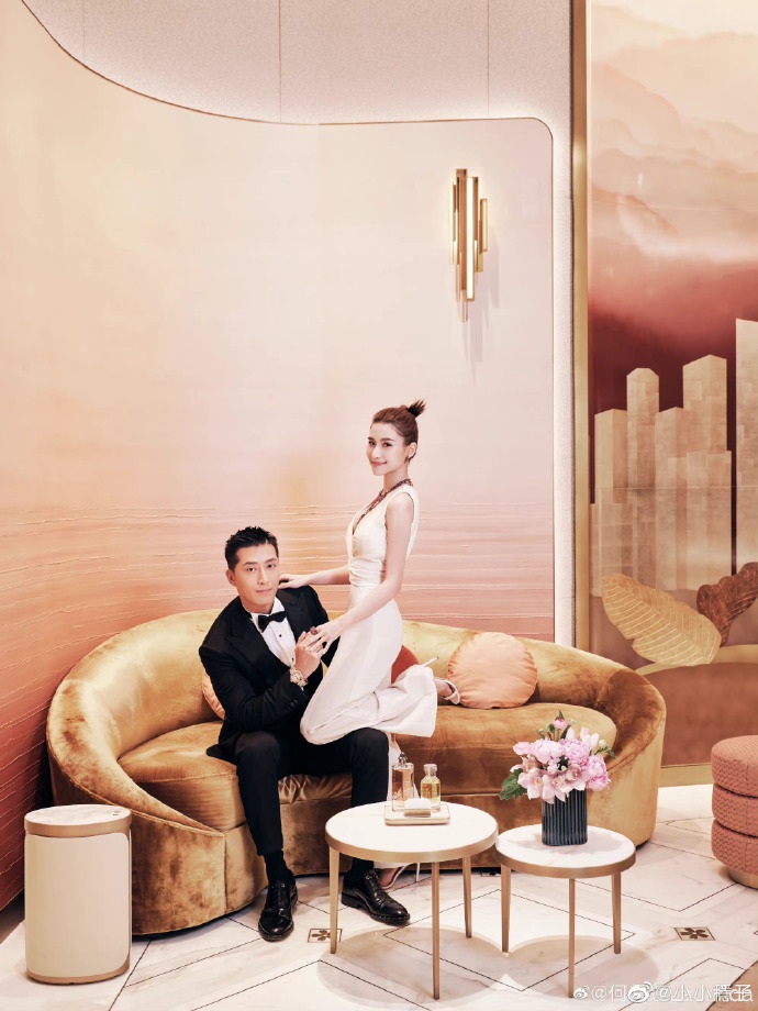 Hà Siêu Liên: Con gái cưng của tỷ phú, đang hò hẹn với nam thần Đậu Kiêu - 6