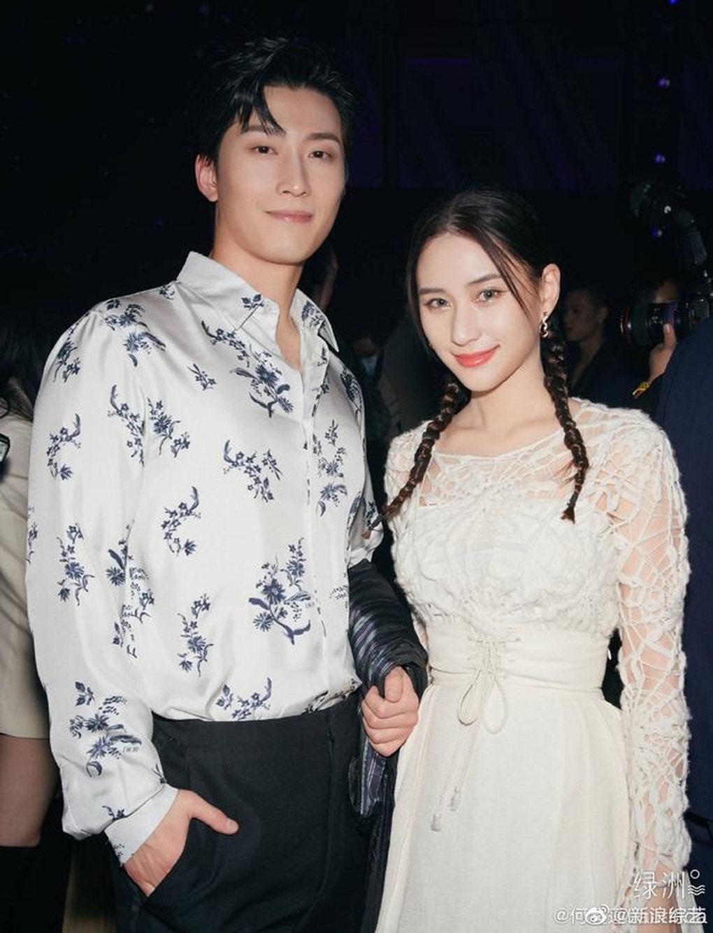 Sự nghiệp chìm nghỉm của tài tử Đậu Kiêu từ khi yêu ái nữ nhà tỷ phú - 2 Sự nghiệp chìm nghỉm của tài tử Đậu Kiêu từ khi yêu ái nữ nhà tỷ phú - 2