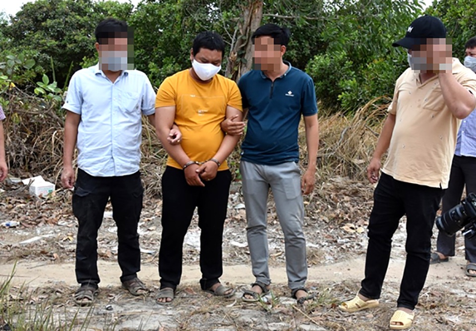 Chìa khóa vàng giải mã trọng án - 5 Chìa khóa vàng giải mã trọng án - 5