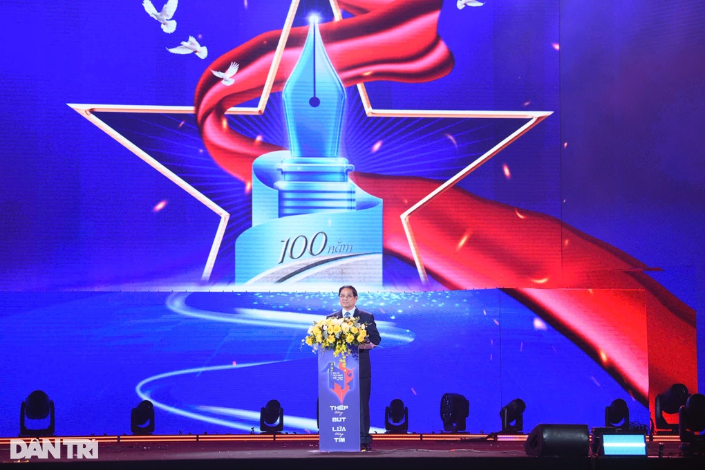 Thủ tướng: Báo chí thổi bùng khát vọng về một Việt Nam hùng cường - 2