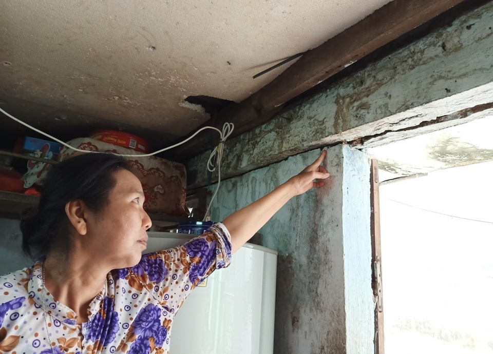 Thương hoàn cảnh gia đình 12 người sống trong một nhà cùng 3 chiếc xe lăn - 3 Thương hoàn cảnh gia đình 12 người sống trong một nhà cùng 3 chiếc xe lăn - 3