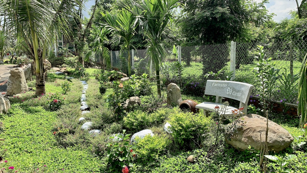 Dốc hết tiền tiết kiệm, 9X phố núi tậu đất, làm nhà vườn 3.000m2 đẹp mê - 5 Dốc hết tiền tiết kiệm, 9X phố núi tậu đất, làm nhà vườn 3.000m2 đẹp mê - 5