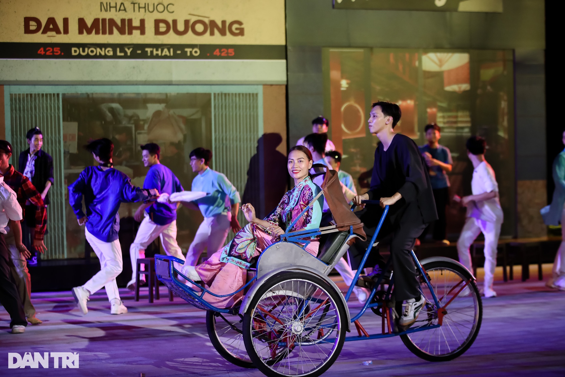 Ấn tượng đêm diễn Dòng sông kể chuyện tại Lễ hội sông nước TPHCM - 12 Ấn tượng đêm diễn Dòng sông kể chuyện tại Lễ hội sông nước TPHCM - 12