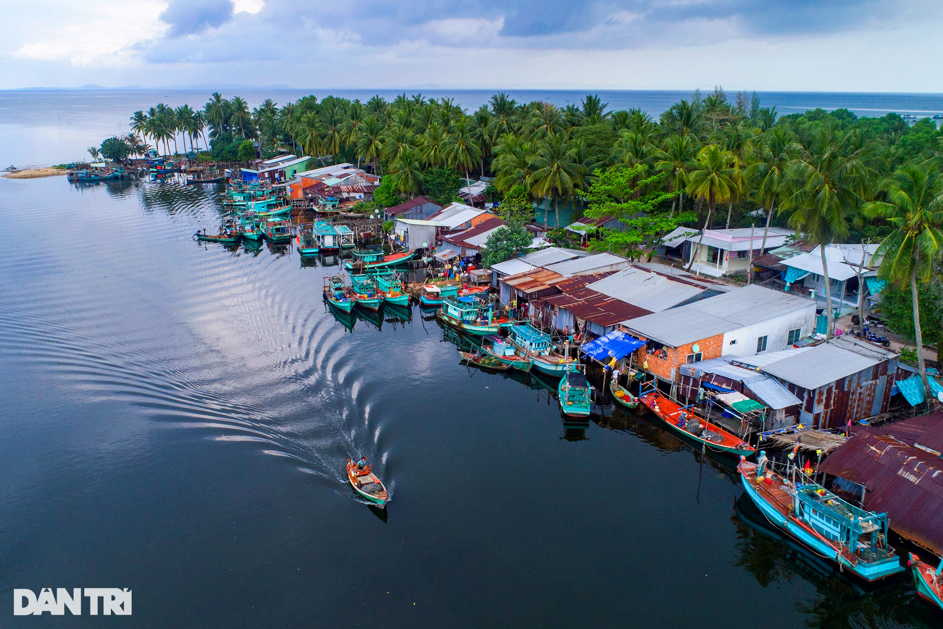 Khám phá hệ thống sông, rạch dài hàng trăm kilomet trên đảo Phú Quốc - 1 Khám phá hệ thống sông, rạch dài hàng trăm kilomet trên đảo Phú Quốc - 1
