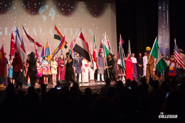 Trên đất Mỹ: Sốc văn hóa và phép thử so sánh