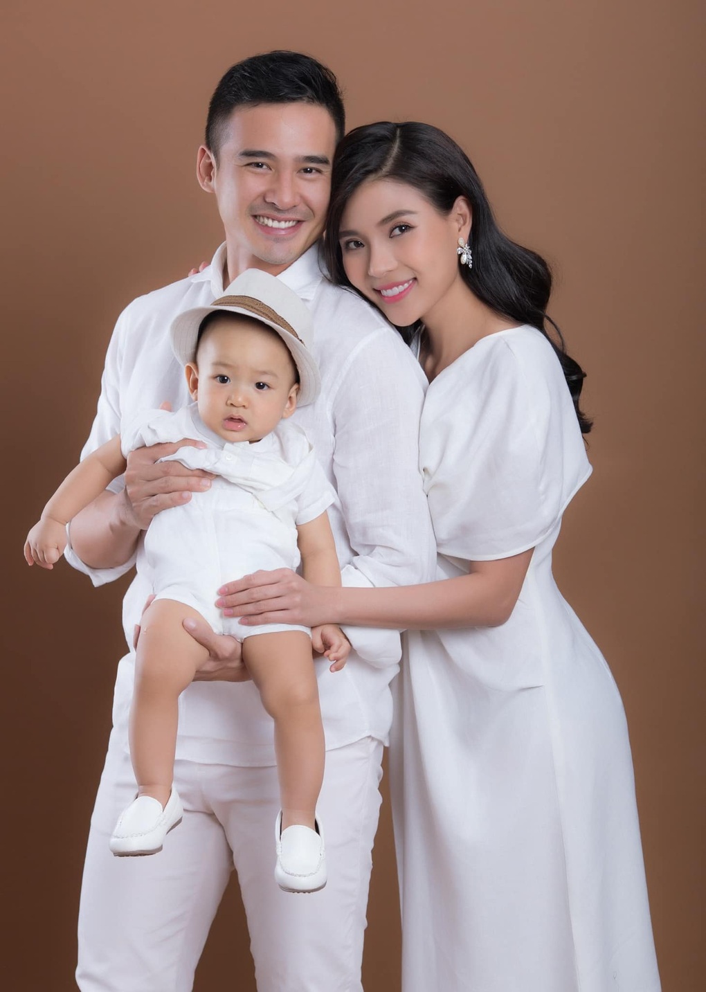 Diễn viên Miền đất phúc sau 17 năm: Người bỏ nghề, người qua đời đột ngột - 3 Diễn viên Miền đất phúc sau 17 năm: Người bỏ nghề, người qua đời đột ngột - 3