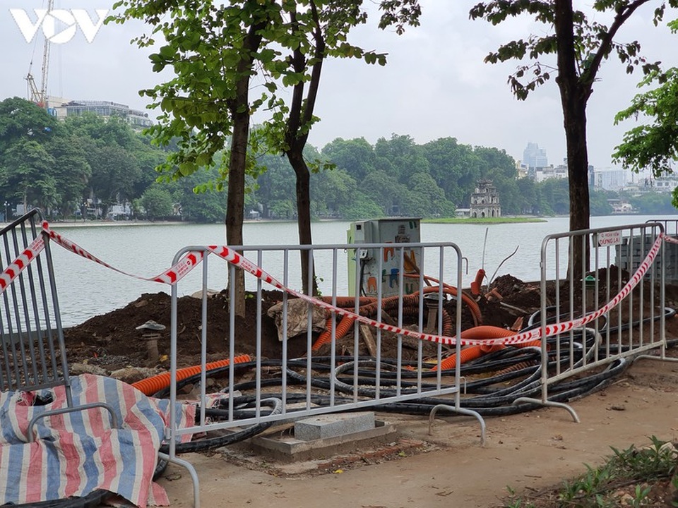 Nhiều di tích, danh lam thắng cảnh tại Hà Nội vẫn mở cửa nhưng không có khách - 15 Nhiều di tích, danh lam thắng cảnh tại Hà Nội vẫn mở cửa nhưng không có khách - 15
