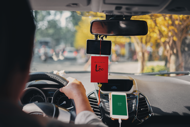 Sôi động không khí đón tết trên những nẻo đường TPHCM