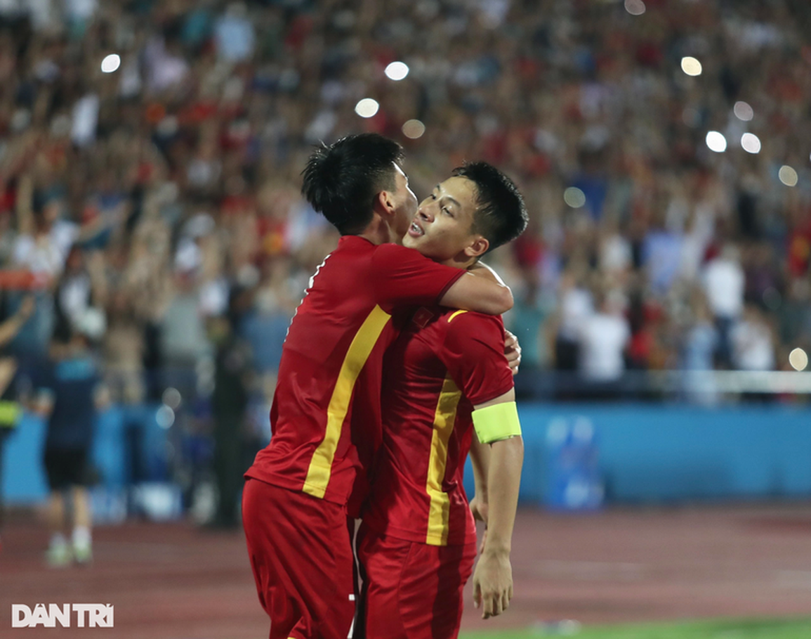U23 Việt Nam mở toang cánh cửa vào bán kết, vẫn còn nguy cơ bị loại - 2 U23 Việt Nam mở toang cánh cửa vào bán kết, vẫn còn nguy cơ bị loại - 2