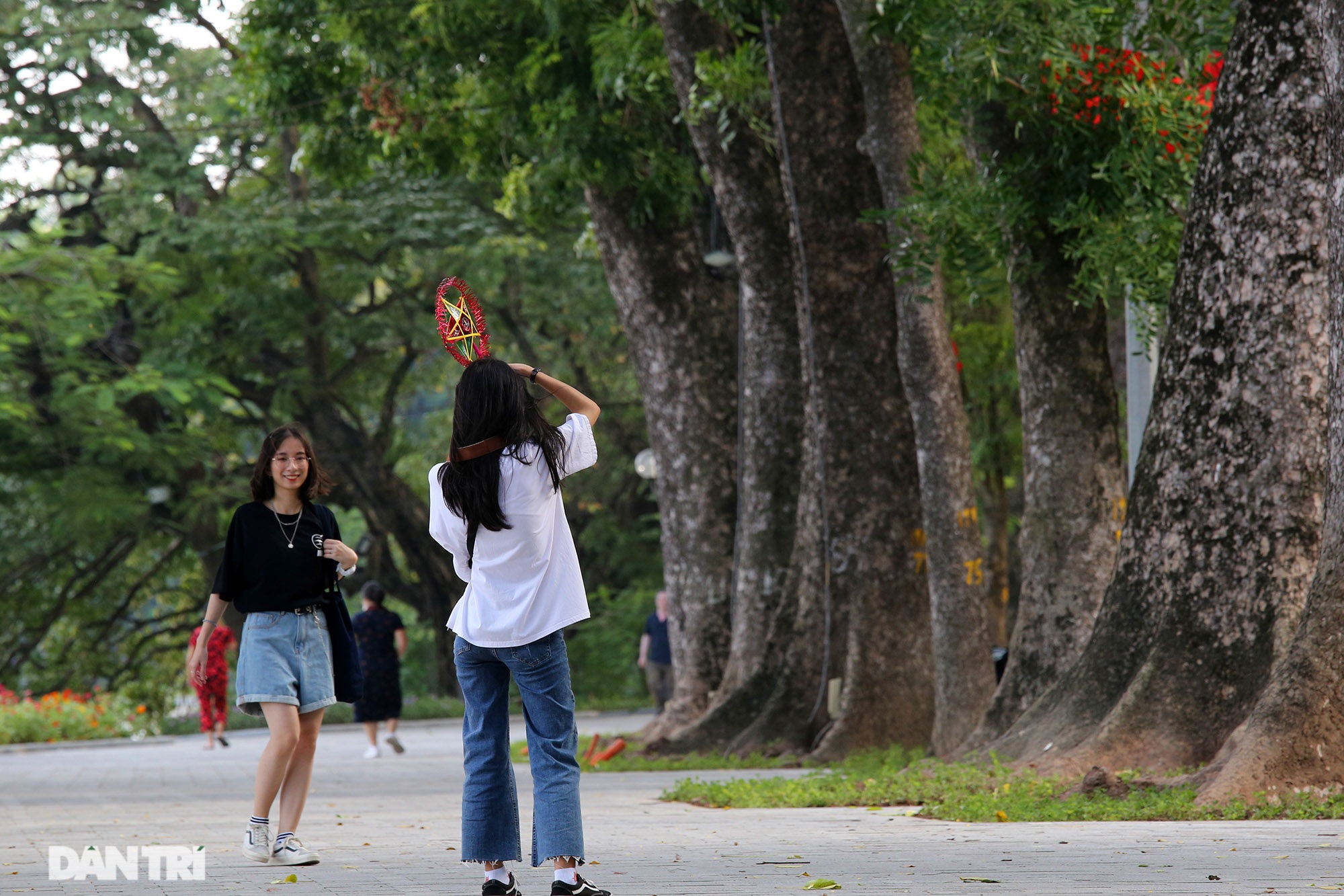 Cảnh sắc Hà Nội trong veo, đẹp nao lòng khi vào thu - 8 Cảnh sắc Hà Nội trong veo, đẹp nao lòng khi vào thu - 8