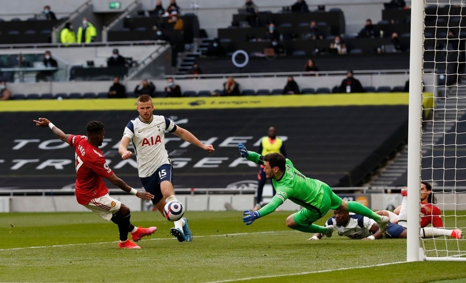 Tottenham 1-3 Man Utd: Màn lội ngược dòng phục hận tuyệt vời - 9 Tottenham 1-3 Man Utd: Màn lội ngược dòng phục hận tuyệt vời - 9