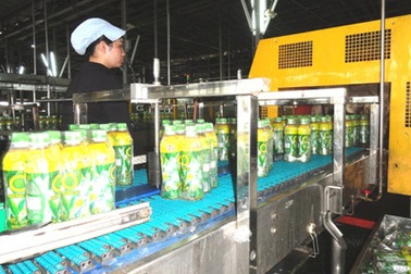 Dính lao lý vì vụ “mặc cả” bán chai nước ngọt có gián 