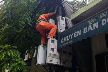 Viễn cảnh… dân tự leo cột điện!?