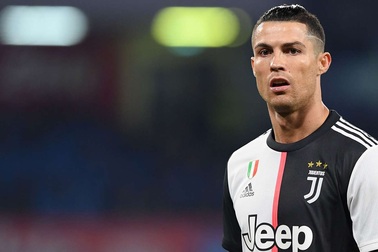 C.Ronaldo chi tiền giúp Bồ Đào Nha đối phó với Covid-19