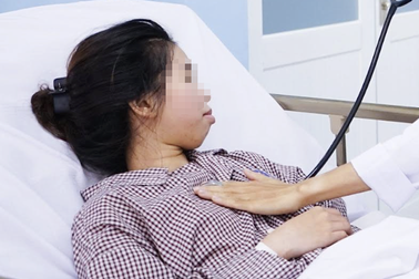 Nữ sinh 21 tuổi đang khỏe bỗng sốc tim nguy kịch, phải chạy ECMO trong đêm