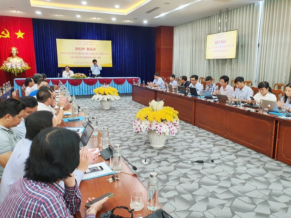 Cà Mau: Đương kim Bí thư Tỉnh ủy và Chủ tịch tỉnh được giới thiệu tái cử - 2 Cà Mau: Đương kim Bí thư Tỉnh ủy và Chủ tịch tỉnh được giới thiệu tái cử - 2