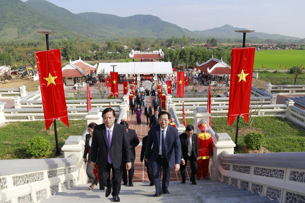 Khánh thành đền thờ tứ trụ đại thần của triều Tây Sơn - 3 Khánh thành đền thờ tứ trụ đại thần của triều Tây Sơn - 3