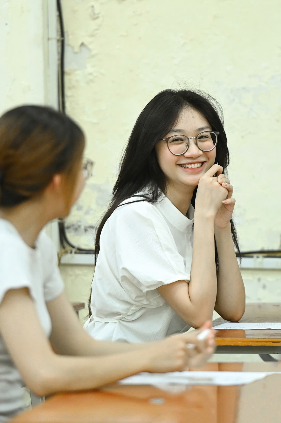 Hơn 1,1 triệu thí sinh bước vào thi tốt nghiệp THPT 2025 với môn ngữ văn - 6 Hơn 1,1 triệu thí sinh bước vào thi tốt nghiệp THPT 2025 với môn ngữ văn - 6