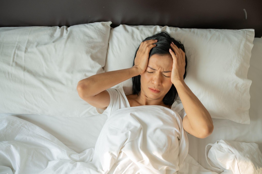 Đừng chủ quan trước cơn đau đầu, chóng mặt mùa nắng nóng - 1 Đừng chủ quan trước cơn đau đầu, chóng mặt mùa nắng nóng - 1