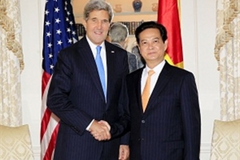 Thủ tướng tiếp Ngoại trưởng John Kerry