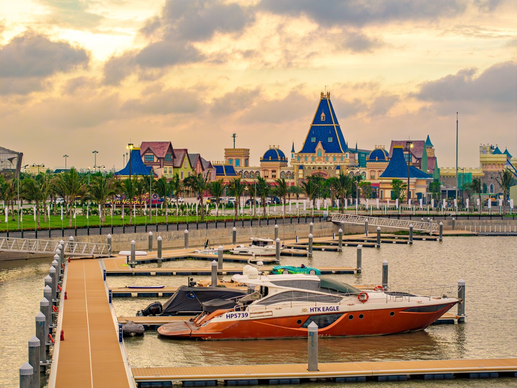 Vinhomes Royal Island nhận giải vàng về quy hoạch: Điểm đến mới của giới chuyên gia, nhà đầu tư - 3 Vinhomes Royal Island nhận giải vàng về quy hoạch: Điểm đến mới của giới chuyên gia, nhà đầu tư - 3