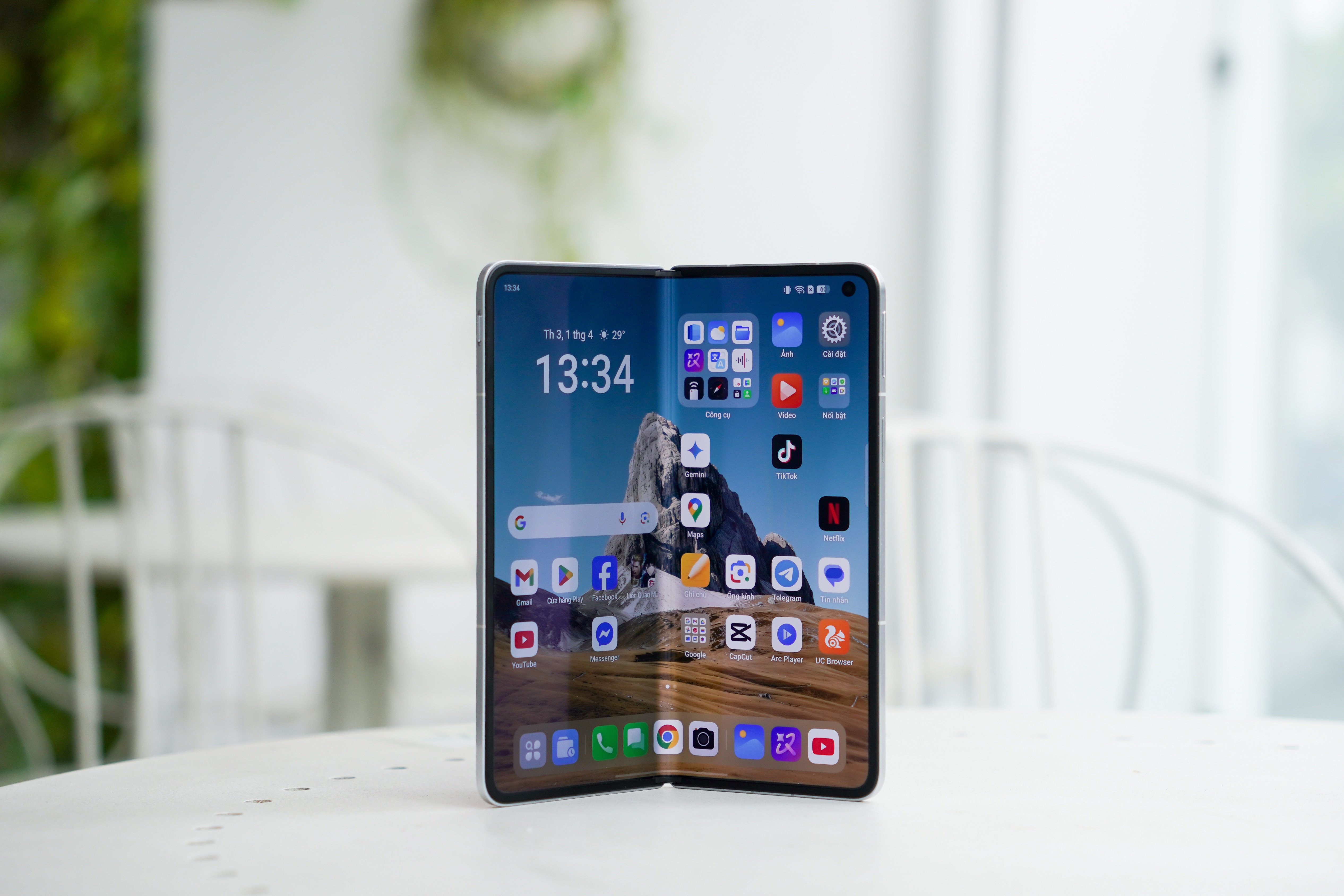 OPPO Find N5: Thiết bị tái định nghĩa điện thoại màn hình gập