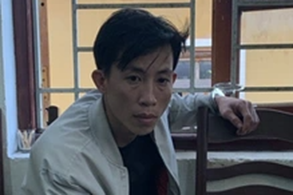 Vụ công nhân tốt bụng bị lấy xe khi giúp người đi đường: Bắt giữ nghi phạm - 1 Vụ công nhân tốt bụng bị lấy xe khi giúp người đi đường: Bắt giữ nghi phạm - 1