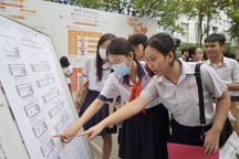 Tuyển sinh bổ sung lớp 10 tại TPHCM: Hồi hộp đến "phút cuối"
