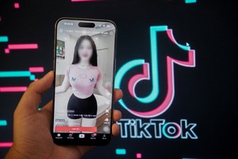Quảng cáo bán dâm tràn lan trên TikTok