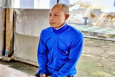 Xâm hại con gái 7 tuổi của bạn nhậu, người đàn ông viện cớ “nhà nghèo”