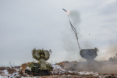 Nga điều xe phá mìn "rồng phun lửa" đối phó phòng tuyến kiên cố ở Donbass