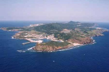 Nhật Bản trưng cầu dân ý đưa quân tới biển Hoa Đông