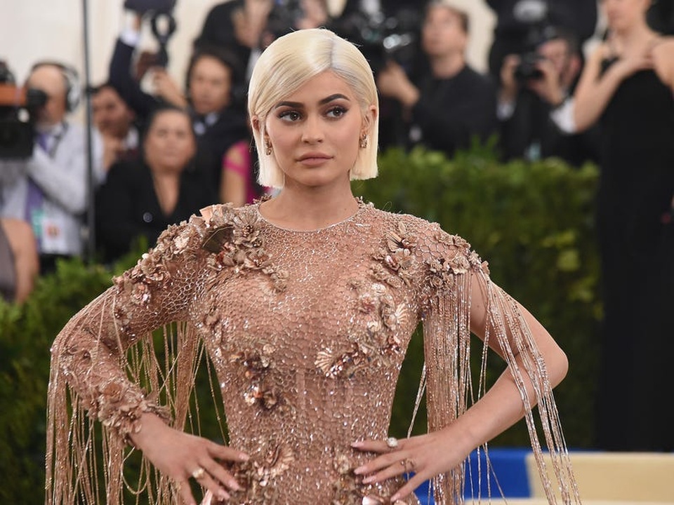 Nhìn lại chặng đường đã qua của “tỷ phú bị phế truất” Kylie Jenner - 13 Nhìn lại chặng đường đã qua của “tỷ phú bị phế truất” Kylie Jenner - 13