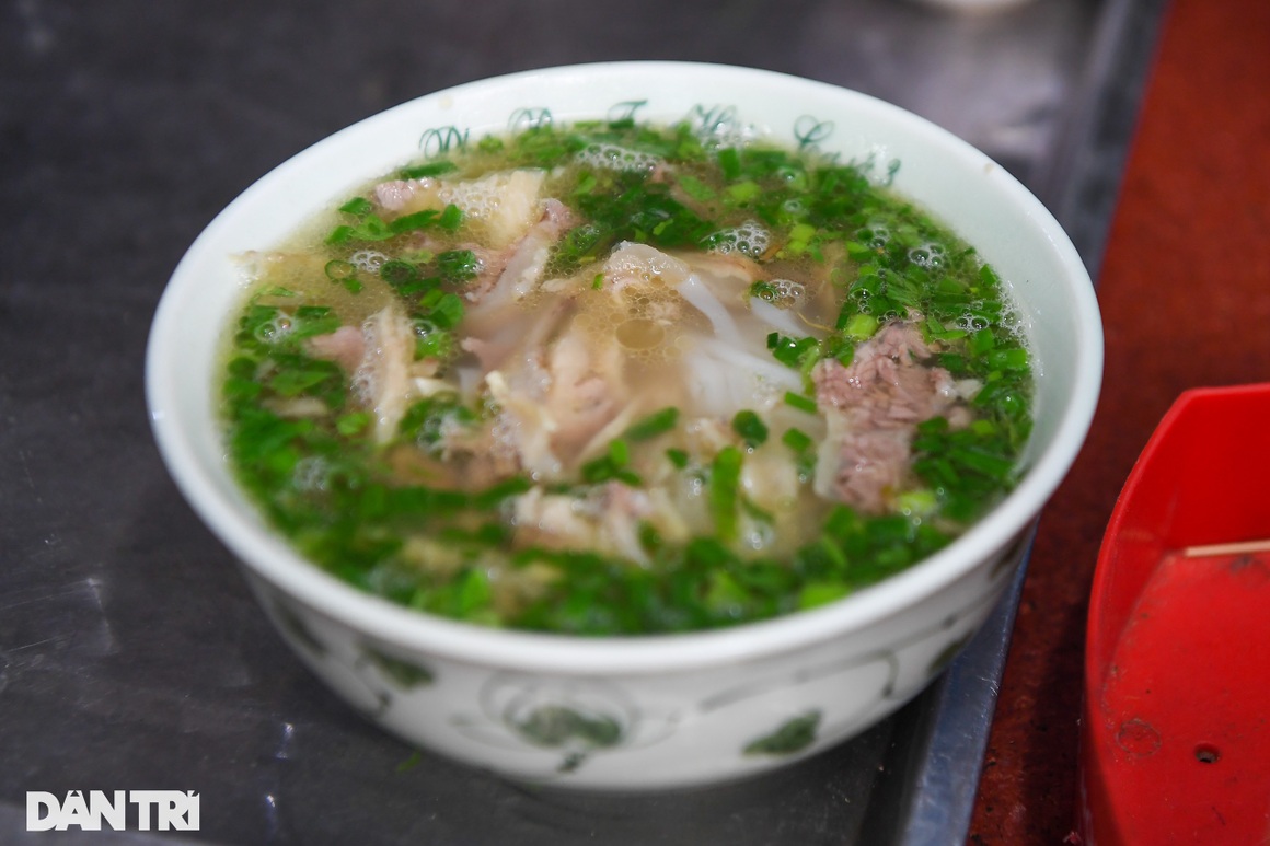 Ngày đầu hàng quán 19 quận huyện ở Hà Nội được mở cửa bán mang về - 15 Ngày đầu hàng quán 19 quận huyện ở Hà Nội được mở cửa bán mang về - 15