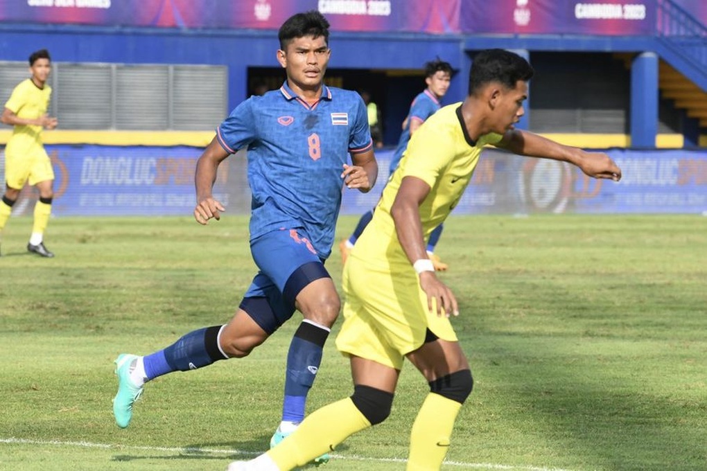 Đánh bại U22 Malaysia, U22 Thái Lan vươn lên bằng điểm U22 Việt Nam - 1 Đánh bại U22 Malaysia, U22 Thái Lan vươn lên bằng điểm U22 Việt Nam - 1