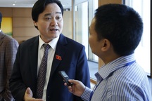 Bộ trưởng Giáo dục nói về việc lương hưu giáo viên 1,3 triệu/tháng