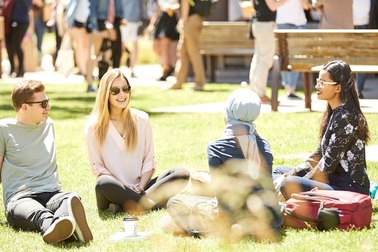 Học tại thủ đô nước Úc- Làm việc trên toàn cầu: Đảm bảo chi phí thấp nhất cho đầu ra tốt nhất