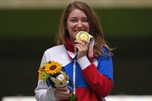 Nhan sắc xinh đẹp của "nữ thần bắn súng" nước Nga tại Olympic 2020