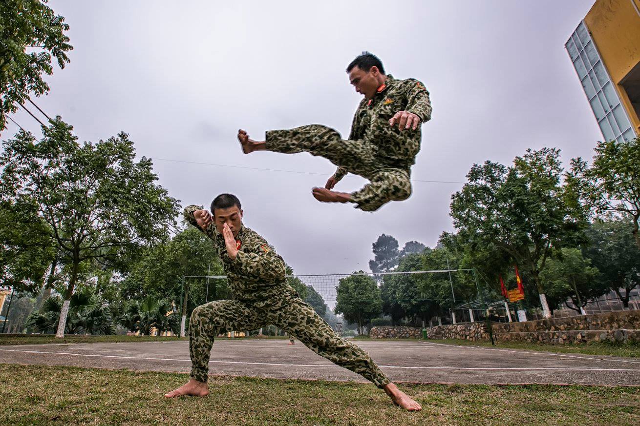 Một ngày trên thao trường của các chiến sĩ đặc công QĐND Việt Nam - 1 Một ngày trên thao trường của các chiến sĩ đặc công QĐND Việt Nam - 1