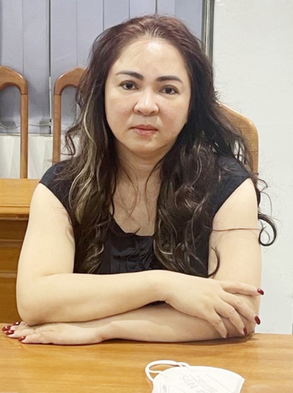 Bà Nguyễn Phương Hằng tiếp tục bị tạm giam thêm 10 ngày - 1 Bà Nguyễn Phương Hằng tiếp tục bị tạm giam thêm 10 ngày - 1