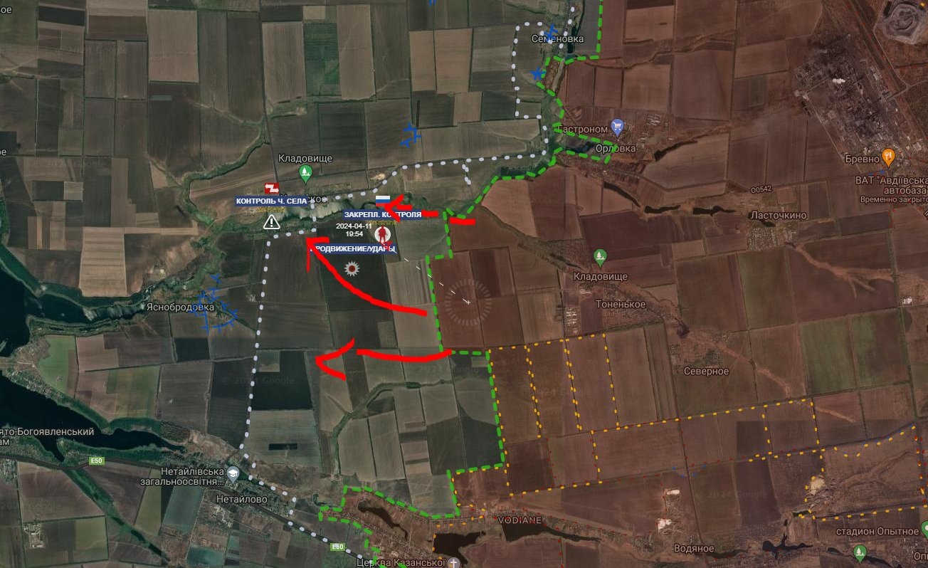 Bản đồ chiến sự Ukraine tại làng Umanskoe trên hướng tây Avdiivka ngày 12/4. Trong đó Nga kiểm soát phần màu nâu, các mũi tên đỏ thể hiện hướng tấn công của họ (Ảnh: Geroman).
