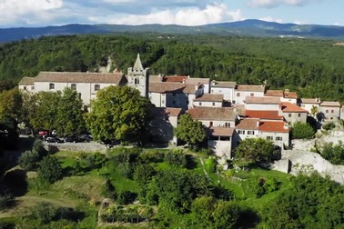 Lạ lùng thị trấn nhỏ nhất thế giới chỉ có 2 con phố, dân chưa tới 30 người