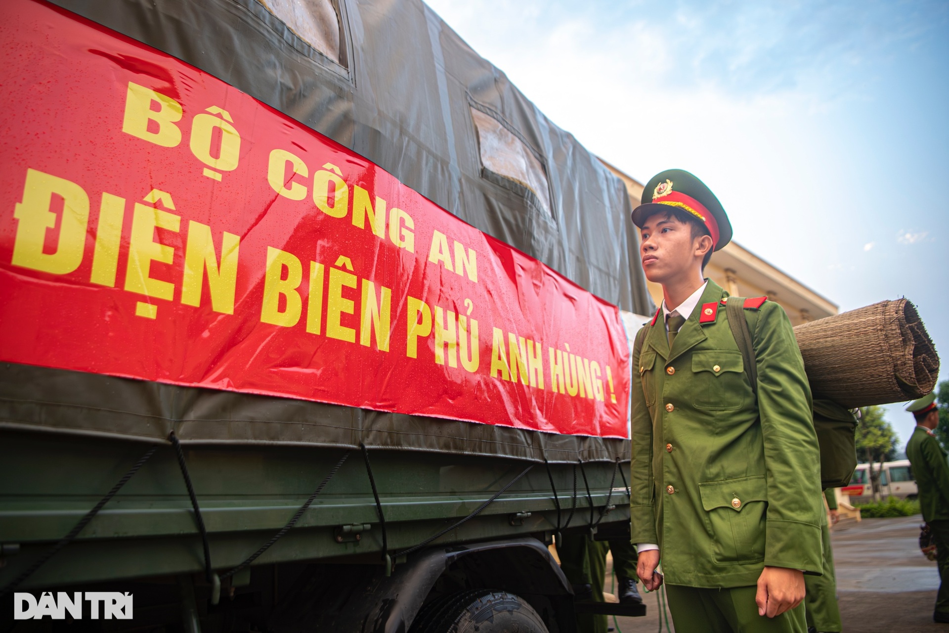 Các khối diễu binh của Bộ Công an lên đường đến Điện Biên Phủ - 10 Các khối diễu binh của Bộ Công an lên đường đến Điện Biên Phủ - 10