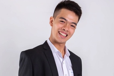 Lấy khiếm khuyết làm động lực giúp đỡ cộng đồng, nam sinh viên Việt nhận giải thưởng quốc tế