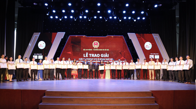 Trao giải Cuộc thi “Ý tưởng khởi nghiệp học sinh, sinh viên giáo dục nghề nghiệp 2020 - Startup Kite”  - Ảnh 2.