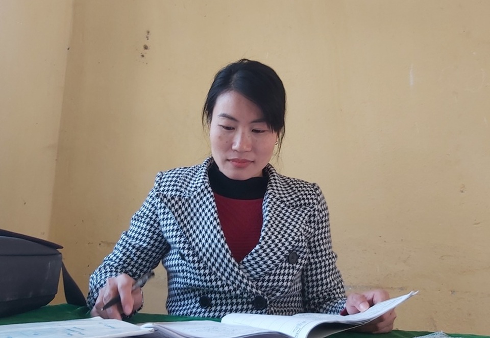 Ký nợ cho giáo viên có túi quà về quê ăn Tết - 1 Ký nợ cho giáo viên có túi quà về quê ăn Tết - 1