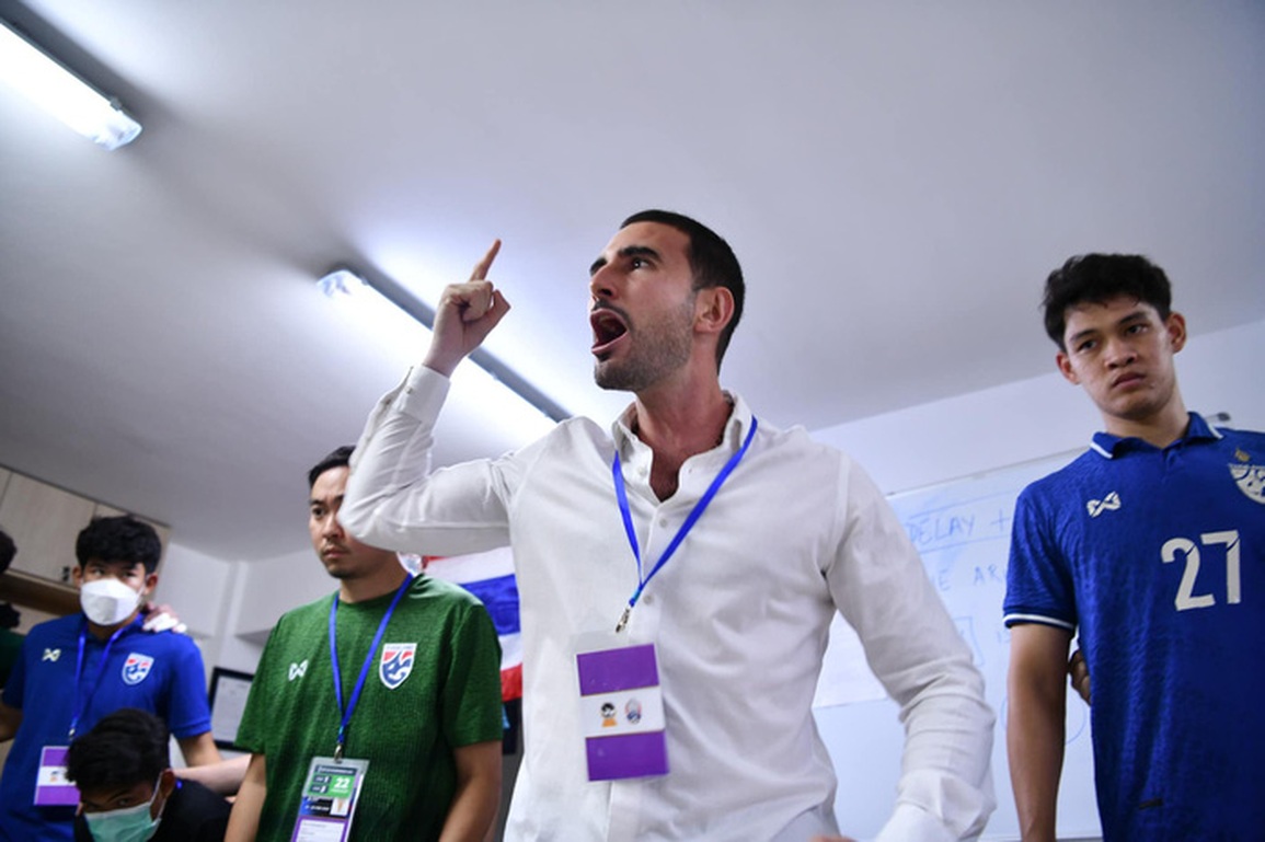 U23 Việt Nam nhiều F0, HLV Thái Lan đứng ngồi không yên - 2 U23 Việt Nam nhiều F0, HLV Thái Lan đứng ngồi không yên - 2