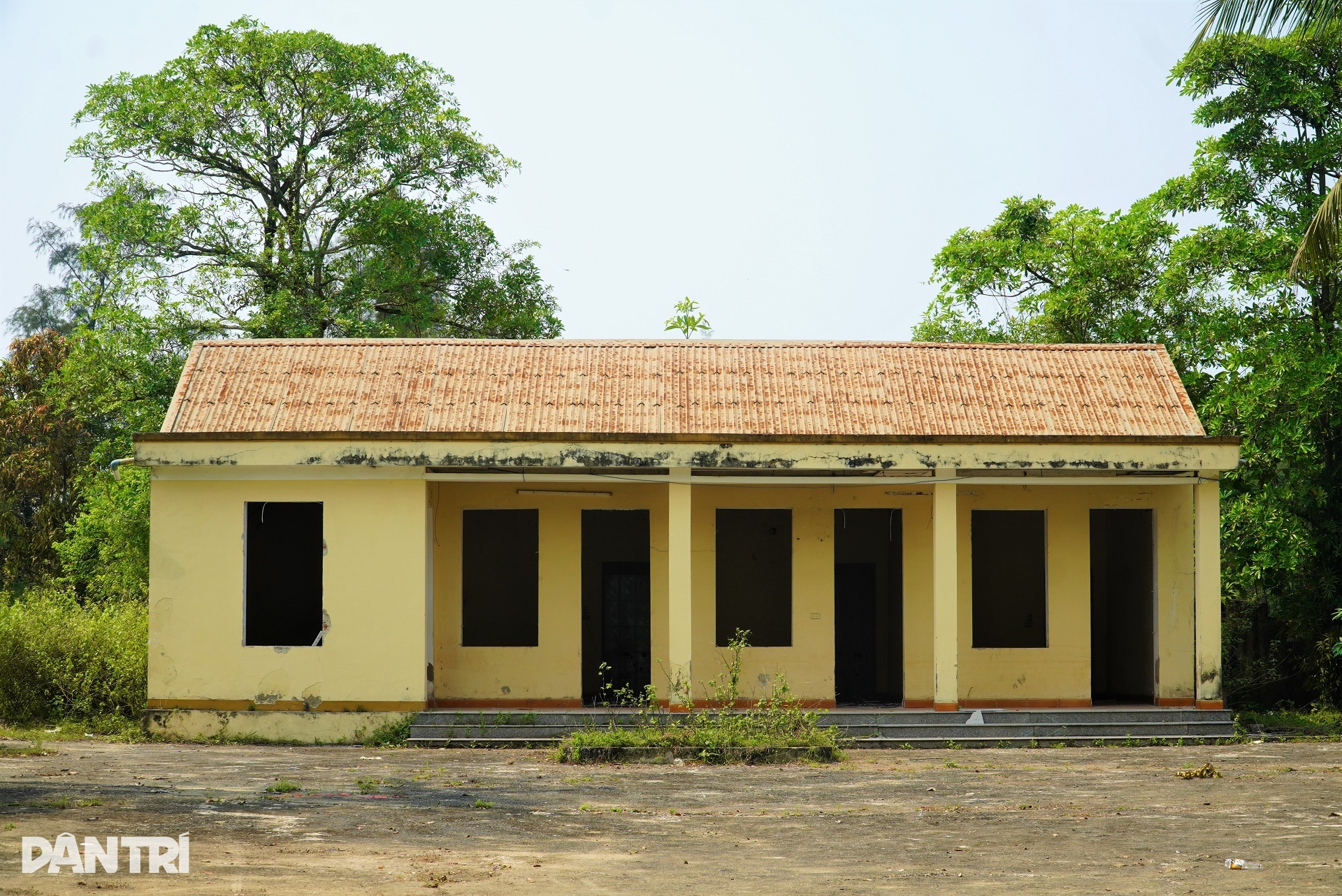Hiện trạng khu đất từng giao cho thần y Võ Hoàng Yên làm nơi chữa bệnh - 2 Hiện trạng khu đất từng giao cho thần y Võ Hoàng Yên làm nơi chữa bệnh - 2