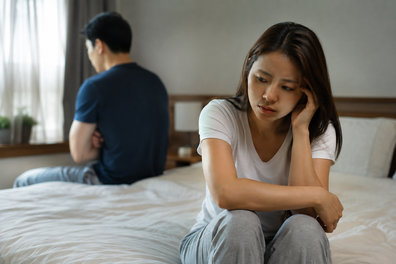 Vợ hoang mang vì chồng "gần gũi" vài phút đã xuất tinh, né tránh chăn gối