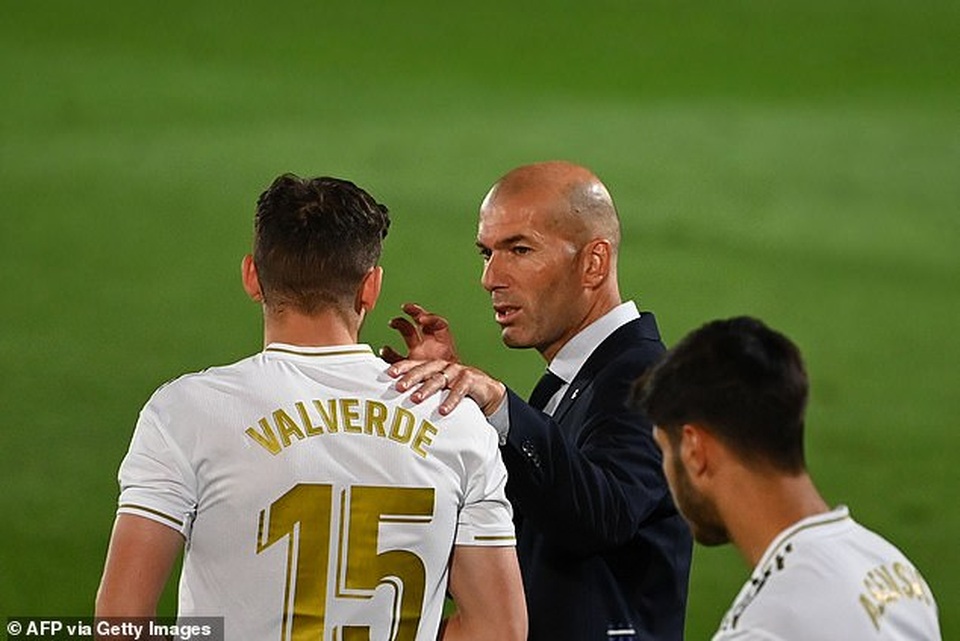 Ramos lập công, Real Madrid hạ Getafe và hơn Barcelona 4 điểm - 12 Ramos lập công, Real Madrid hạ Getafe và hơn Barcelona 4 điểm - 12